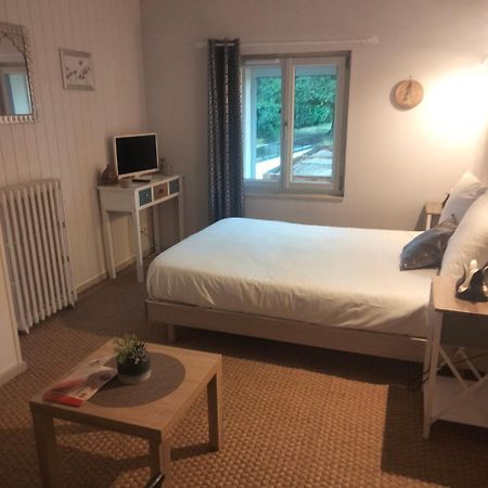 Le Jack Bed & Breakfast Mont-sous-Vaudrey Bagian luar foto